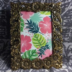 Brassy look metal frame